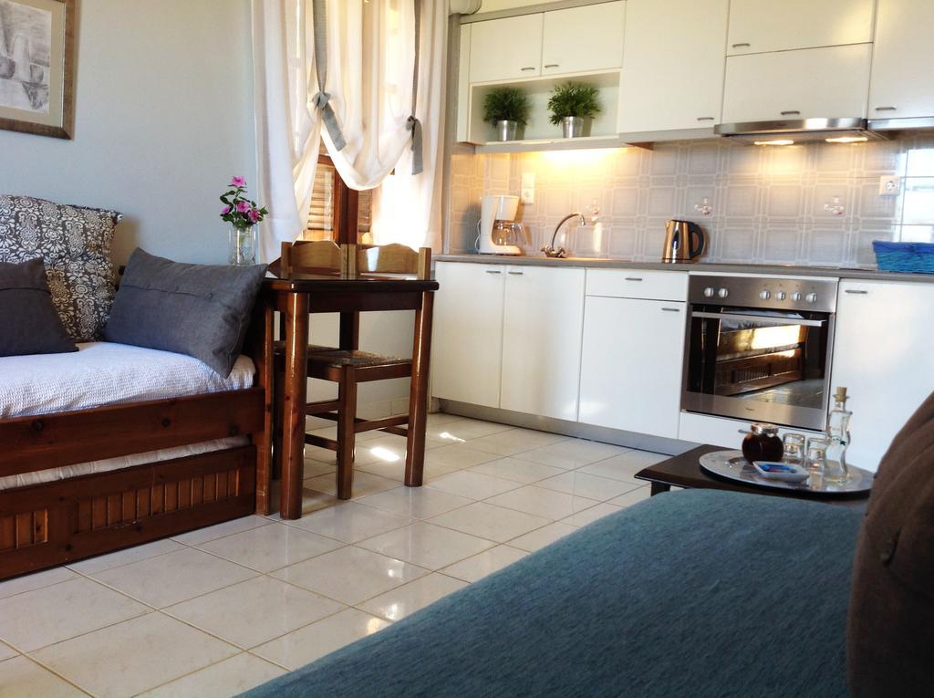 Asterias Studios & Apartments Kalívesz Szoba fotó
