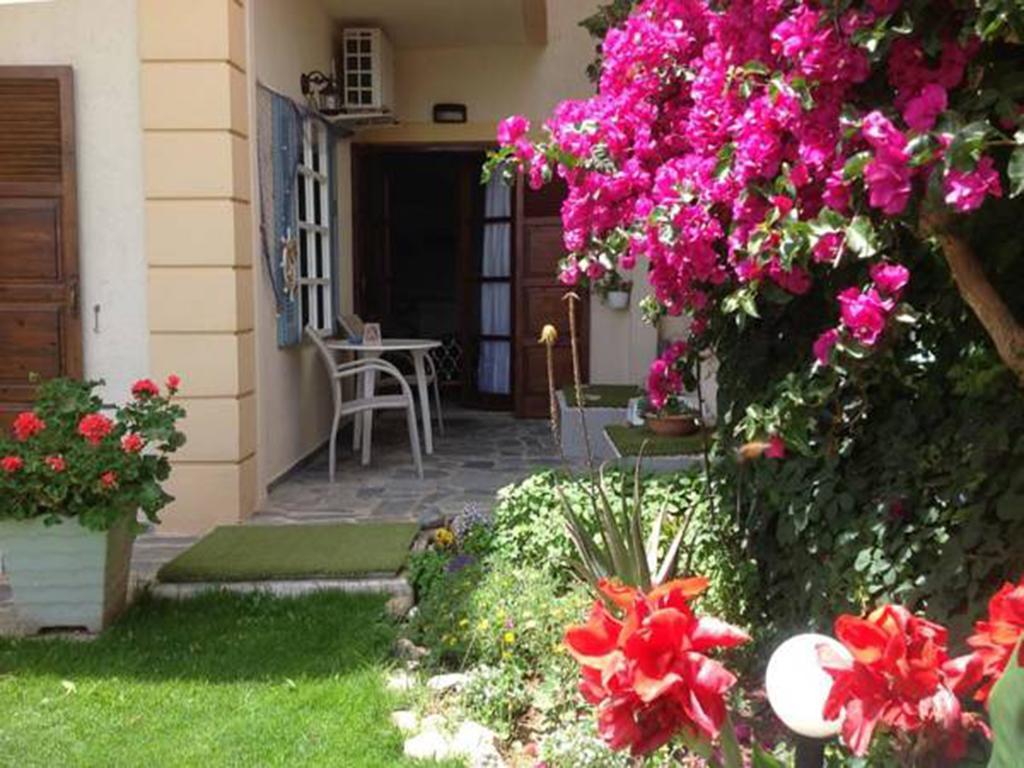 Asterias Studios & Apartments Kalívesz Kültér fotó